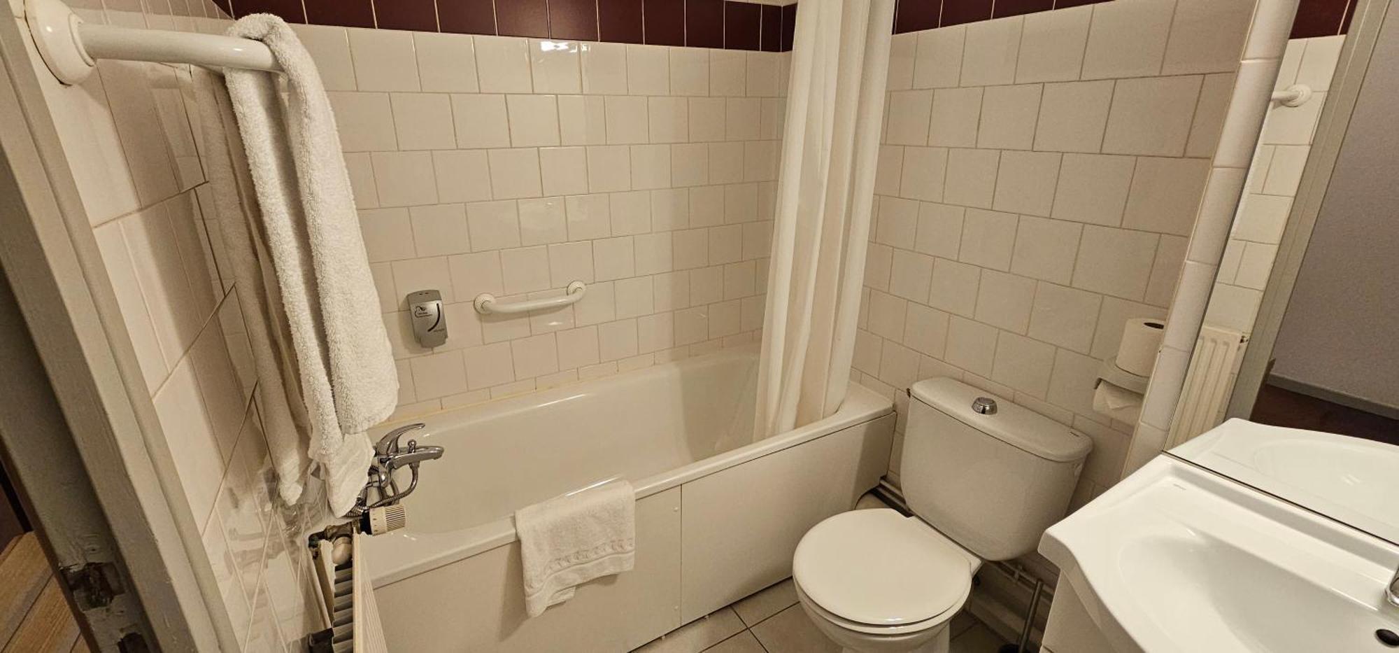 Hotel Lyon Sud, Pierre Benite, St Genis Laval Kültér fotó